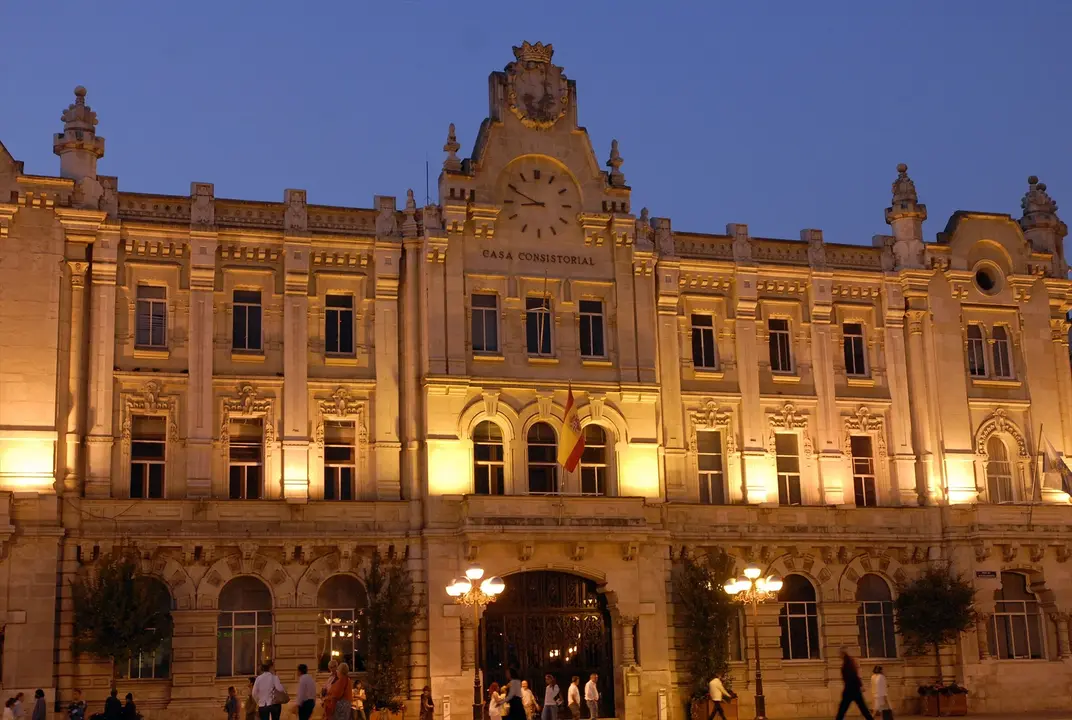 Fachada del Ayuntamiento de Santander. / Alerta
