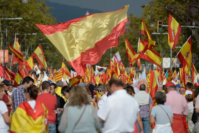 Banderas de Espa&ntilde;a en la manifestaci&oacute;n de Espanya i Catalans "Barcelona, Garante de la Hispanidad"
Lola Bou / Europa Press
(Foto de ARCHIVO)
12/10/2018