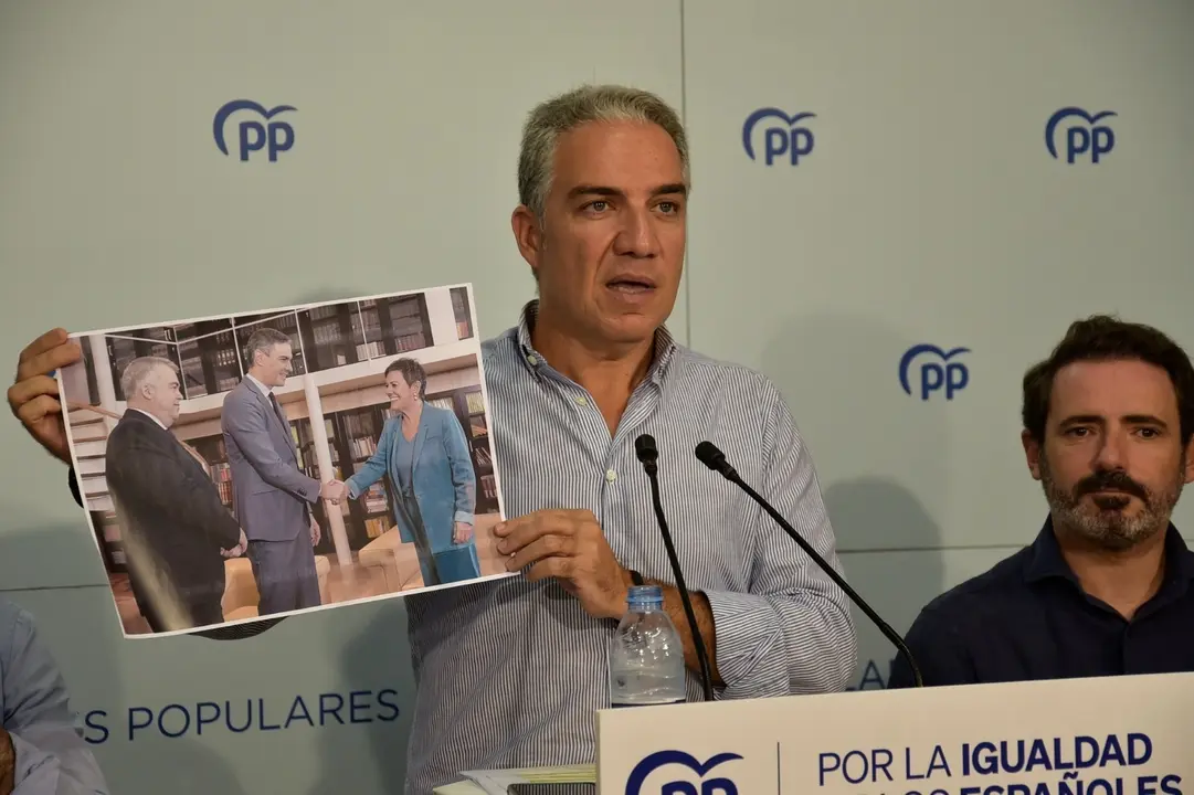 El coordinador general del PP, El&iacute;as Bendodo, en un acto en Antequera (M&aacute;laga). EP