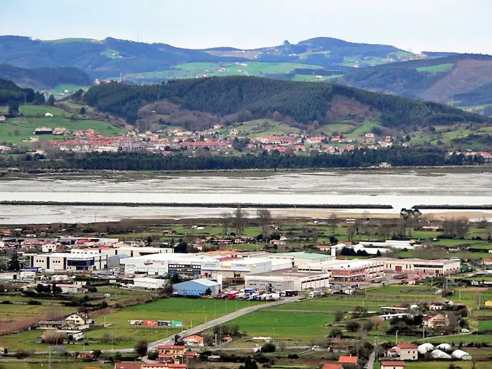 Empresas En Un Pol&iacute;gono Industrial En Laredo (Cantabria)
AYTO LAREDO
(Foto de ARCHIVO)
16/4/2012