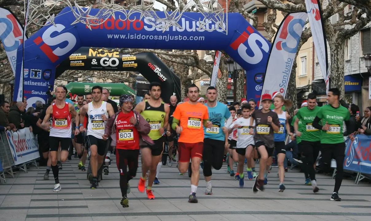 Participantes San Silvestre en Torrelavega en otras ediciones. / Archivo
