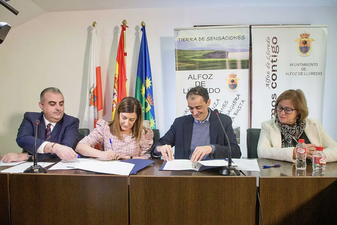 Alfoz de Lloredo ha resuelto definitivamente el denominado &lsquo;contencioso del saneamiento&rsquo;. Cien meses despu&eacute;s, decenas de encuentros bilaterales m&aacute;s tarde e incluso tras la interposici&oacute;n de recurso judicial de por medio, la perseverancia del equipo de gobierno ha dado frutos