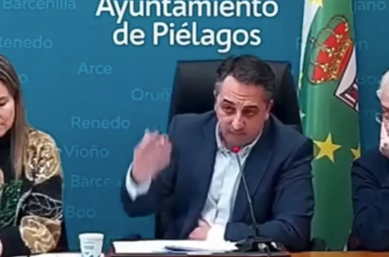 Carlos Caram&eacute;s, alcalde de Pi&eacute;lagos.
