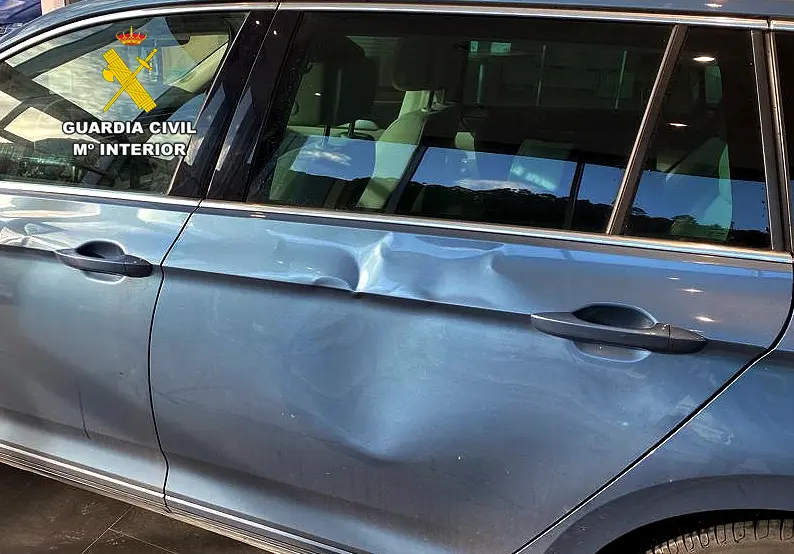 Veh&iacute;culo del detenido por la Guardia Civil. / A.E.