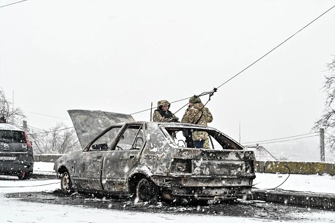 Militares tras un ataque en la regi&oacute;n de Zaporiyia. EP / Dmytro Smolienko