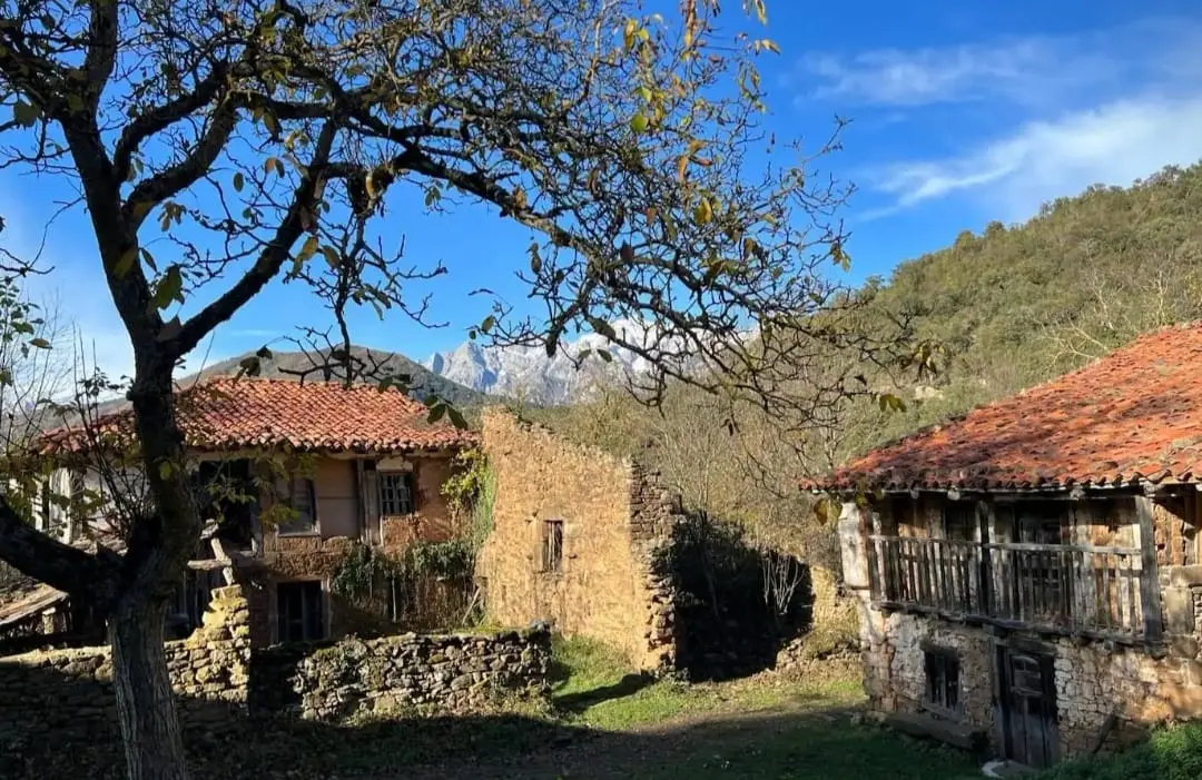 Vivienda con pajar en Porcieda. / AEE