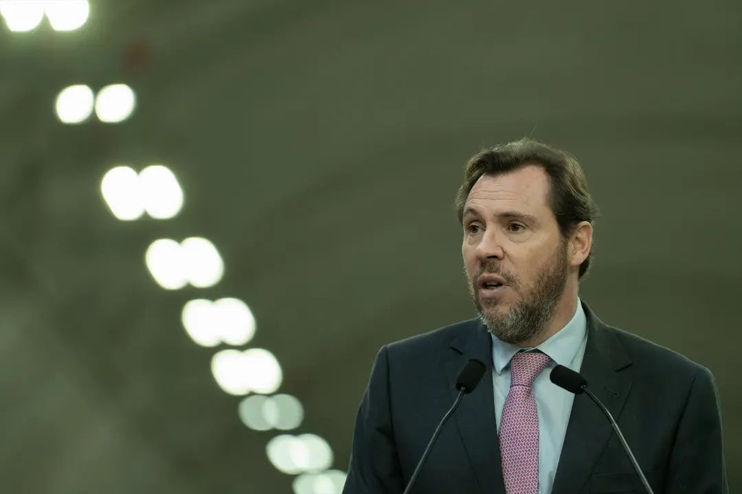 El ministro de Transportes y Movilidad Sostenible, &Oacute;scar Puente. EP / David Zorrakino
