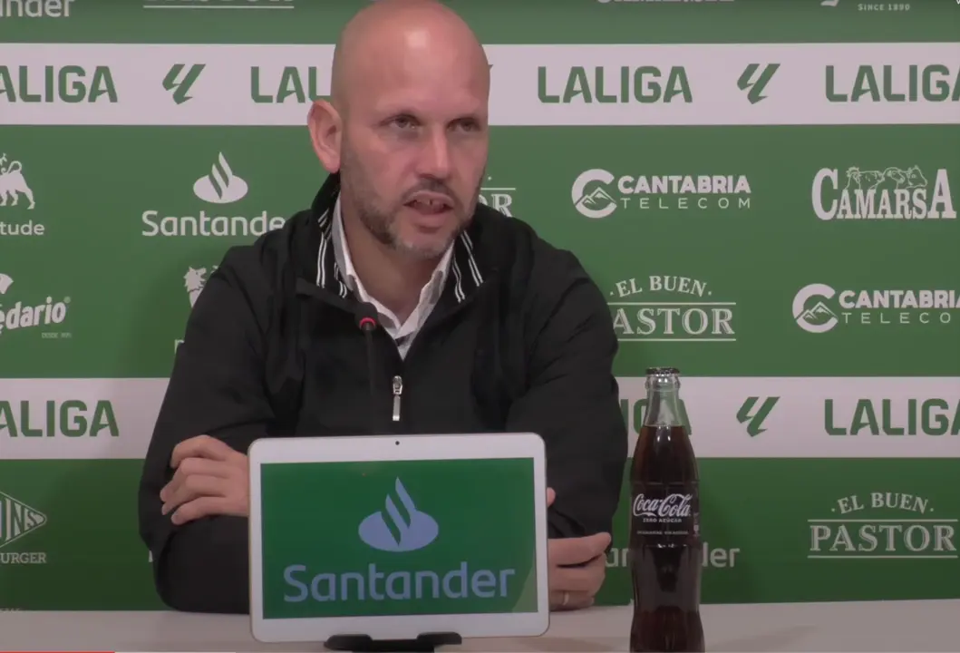 Jos&eacute; Alberto durante una rueda de prensa. / Alerta