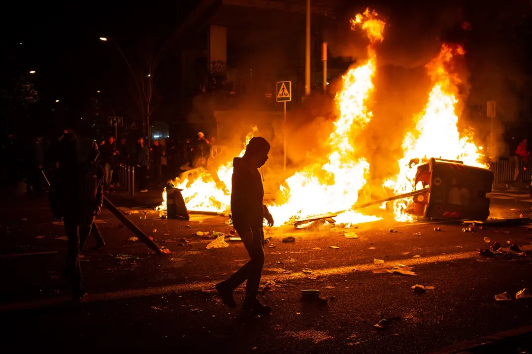 Incidentes tras la manifestaci&oacute;n convocada por Tsunami Democratic el 18 de diciembre de 2017. EP / David Zorrakino