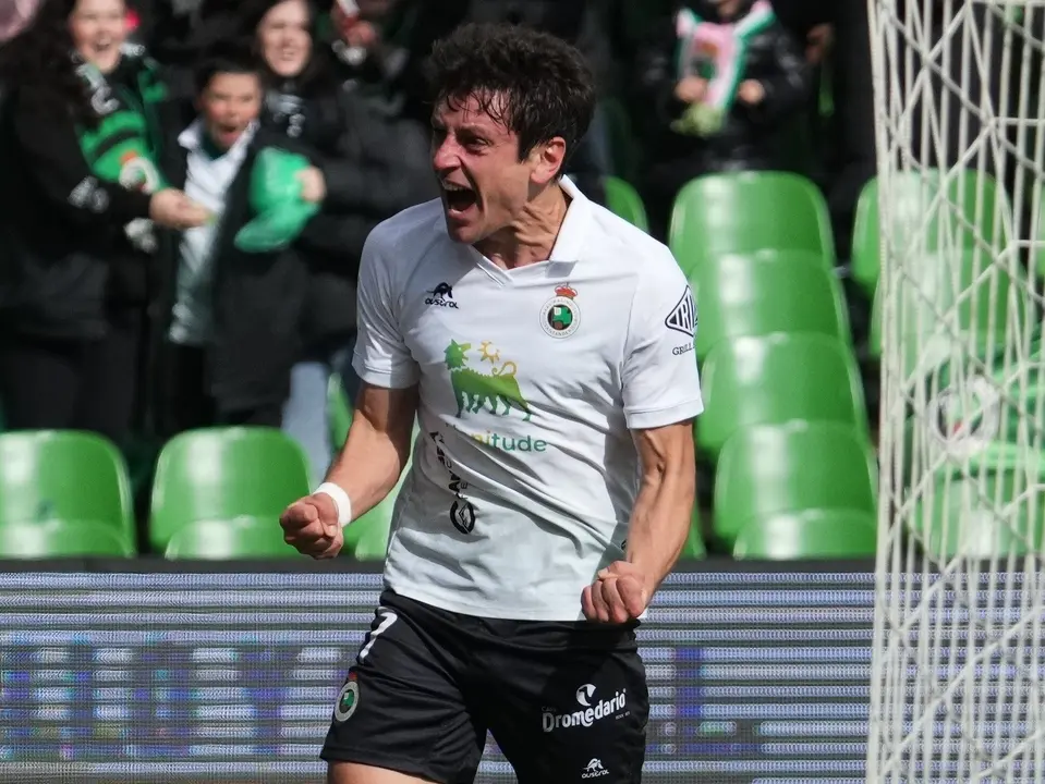 Sangalli celebra la victoria frente al Tenerife. / RRC