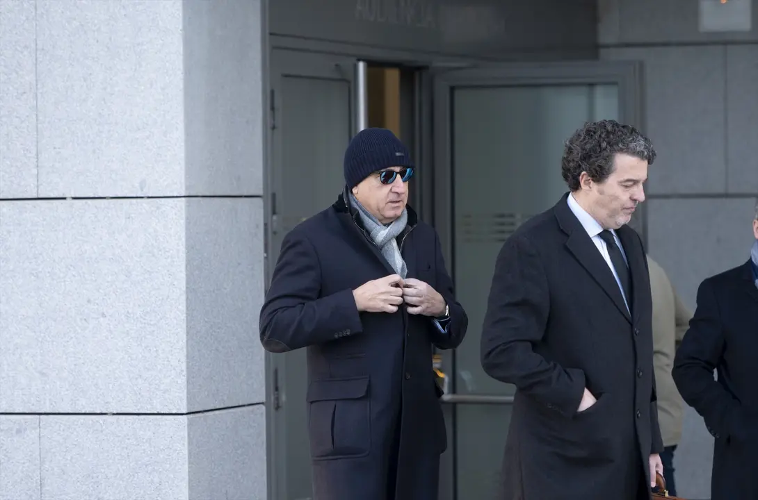 El empresario Juan Carlos Cueto (i) llega a la Audiencia Nacional para declarar. EP / Archivo