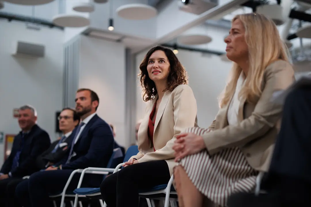 La presidenta de la Comunidad de Madrid, Isabel D&iacute;az Ayuso (c). EP / Alejandro Mart&iacute;nez V&eacute;lez