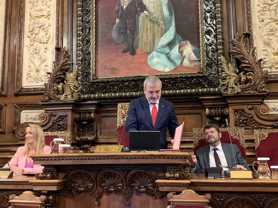 El alcalde de Barcelona, Jaume Collboni, en el pleno de marzo. EP