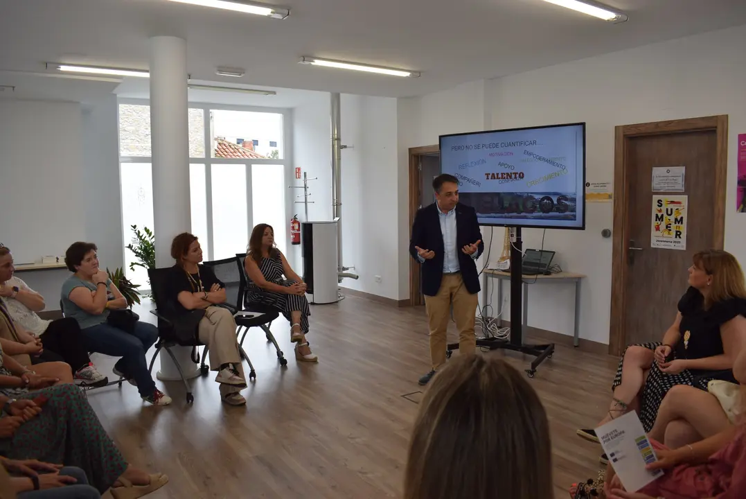 Clausura de la IX Lanzadera de Empleo de Pi&eacute;lagos. / Alerta