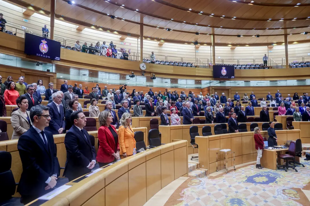 Algunos ministros y senadores durante la sesi&oacute;n de control al Gobierno en el Senado. Ricardo Rubio