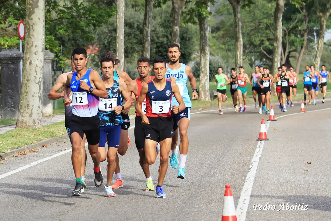 Prueba de los 10K El Pendo en una edici&oacute;n anterior. / Pedro Aboitiz