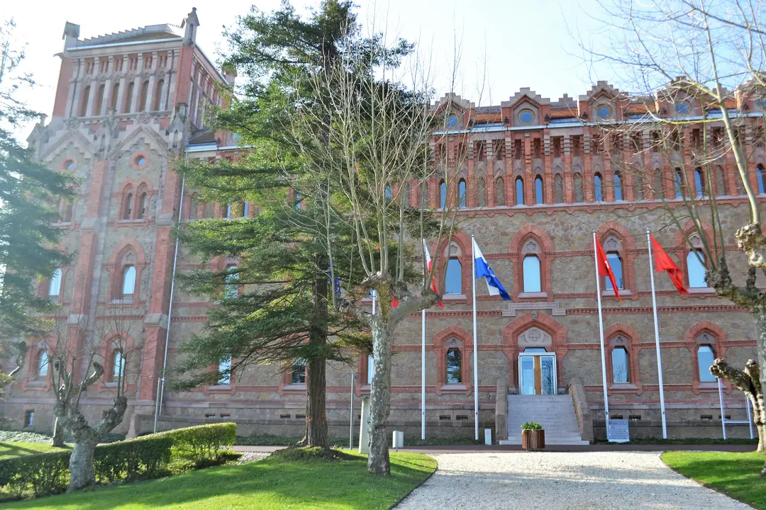 Fotograf&iacute;a de archivo de la Fundaci&oacute;n Comillas. / Alerta.