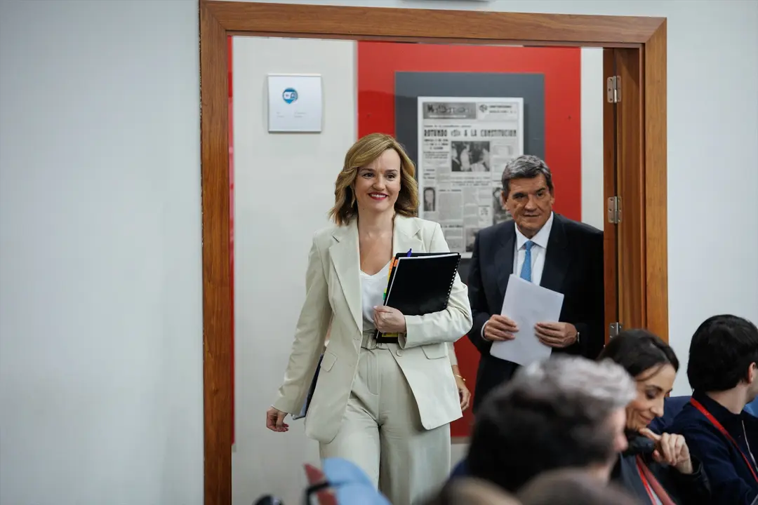 La ministra Portavoz, de Educaci&oacute;n, Formaci&oacute;n Profesional y Deporte, Pilar Alegr&iacute;a, y el ministro para la Transformaci&oacute;n Digital y la Funci&oacute;n P&uacute;blica, Jos&eacute; Luis Escriv&aacute;. Alejandro Mart&iacute;nez V&eacute;lez