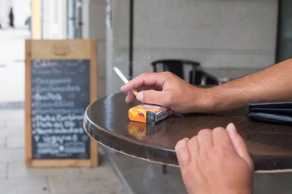 Luz verde al Plan Antitabaco que ampliar&aacute; los espacios sin humo. / EP