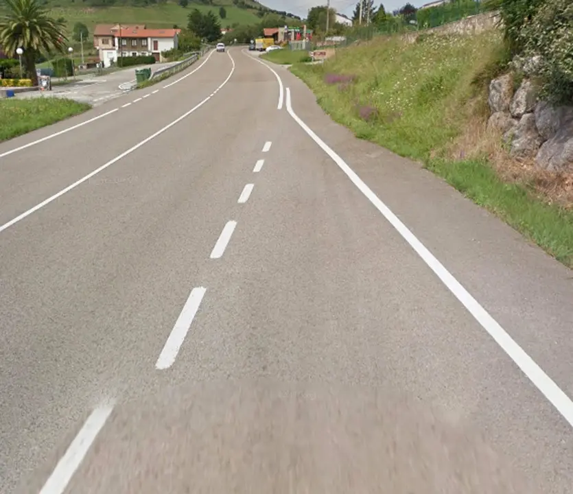 Zona de la CA-131, en Santilana del Mar, cerca del accidente. / Alerta