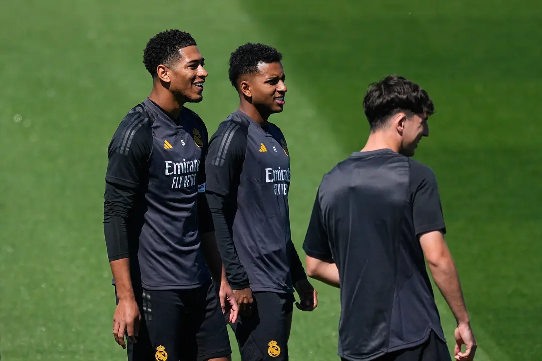 Jude Bellingham y Rodrygo durante el entrenamiento del Real Madrid. AFP7