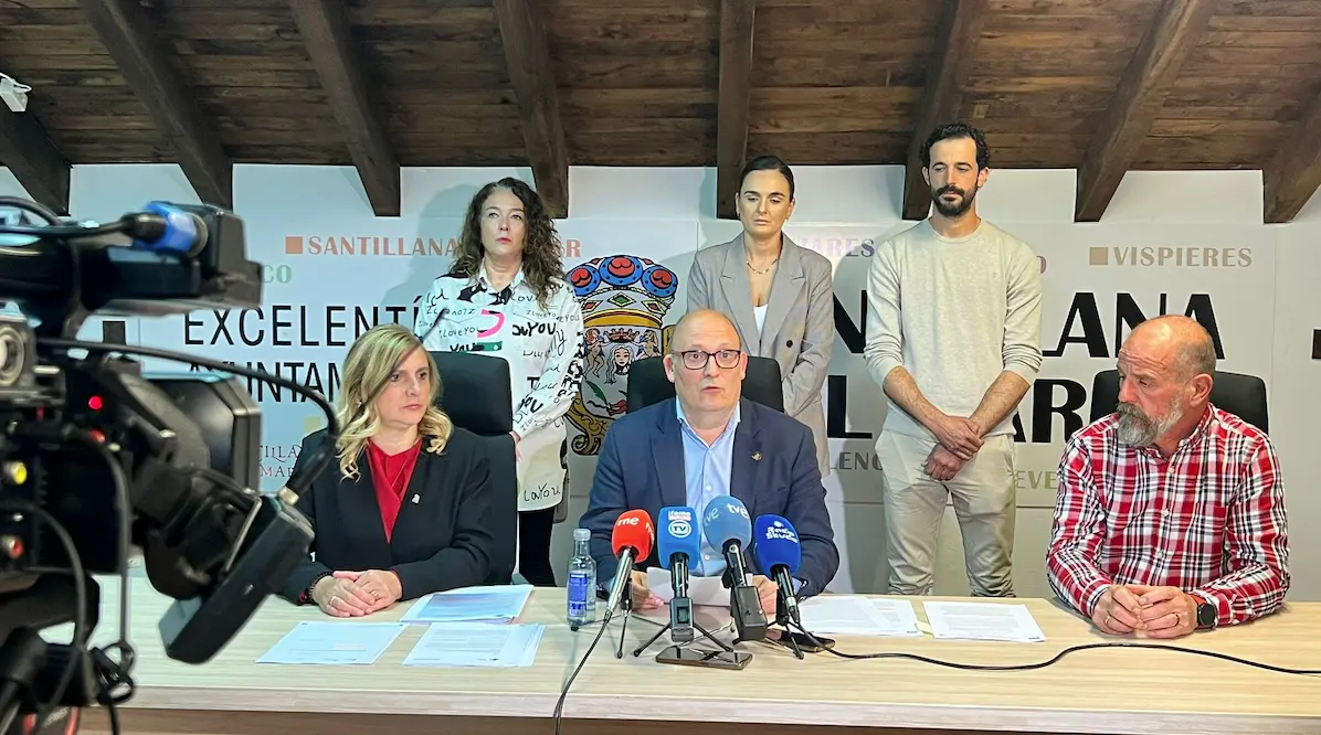 El alcalde del municipio, &Aacute;ngel Rodr&iacute;guez Uzquiza, ayer en rueda de prensa.