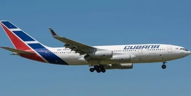 Un avi&oacute;n de Cubana de Aviaci&oacute;n. EP / Archivo