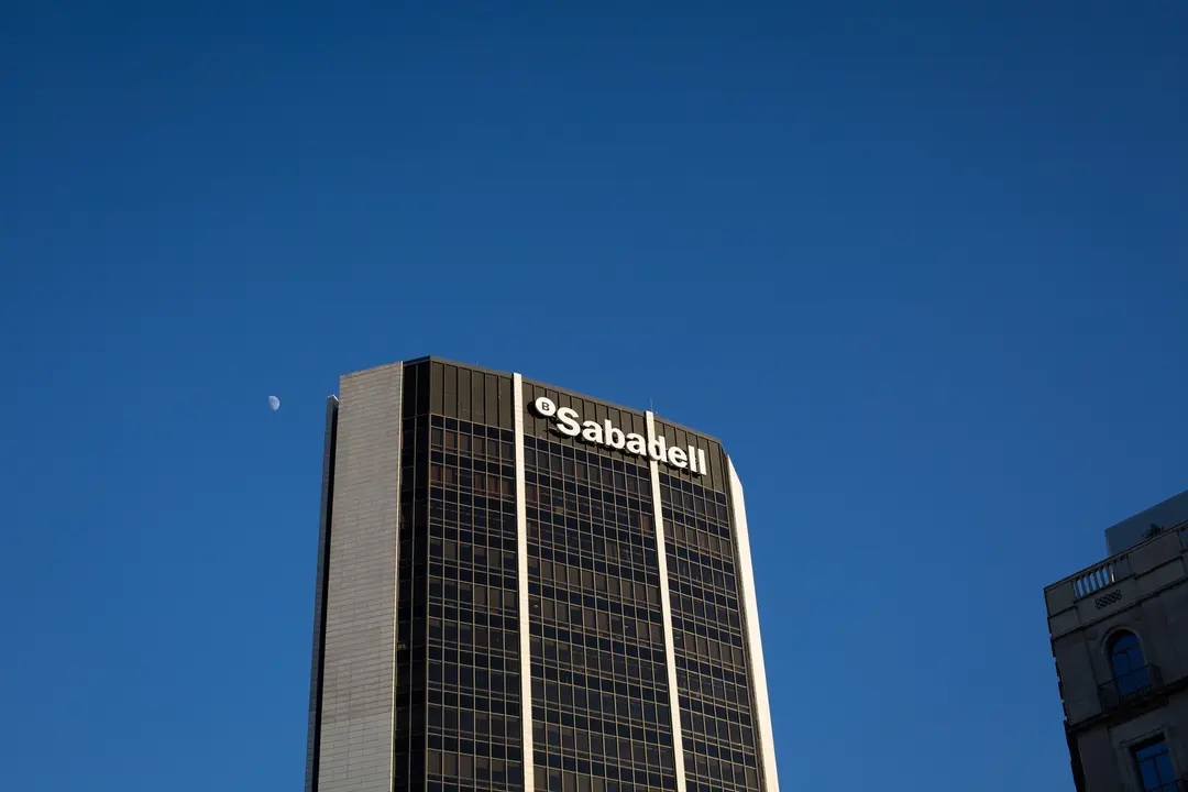 Fachada de la sede del Banco Sabadell en la Avenida Diagonal de Barcelona. Ep / Archivo