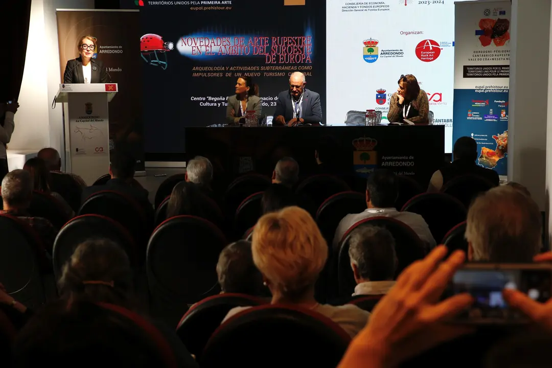 Asistentes del seminario de Arredondo. / Alerta
