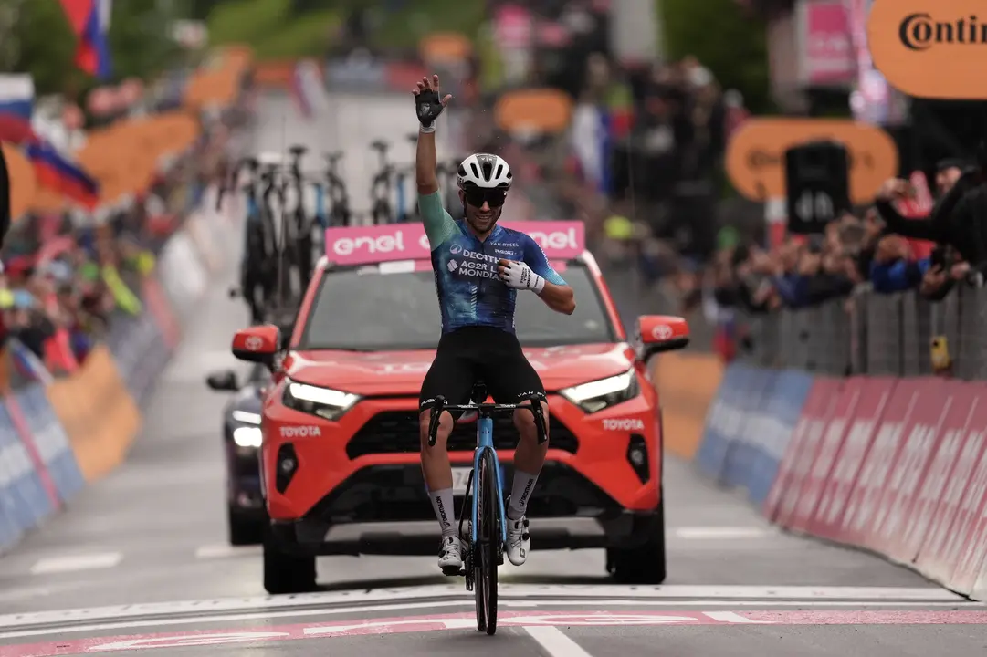 Vendrame desata la locura en Italia. / Giro d'Italia