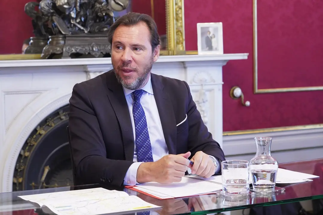 El ministro de Transportes y Movilidad Sostenible, &Oacute;scar Puente. Alberto Ruiz / Archivo