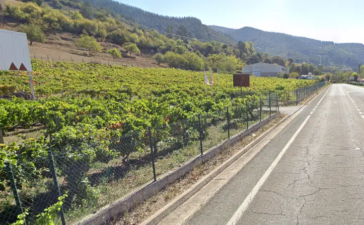 La bodega se encuentra en Li&eacute;bana. EP
