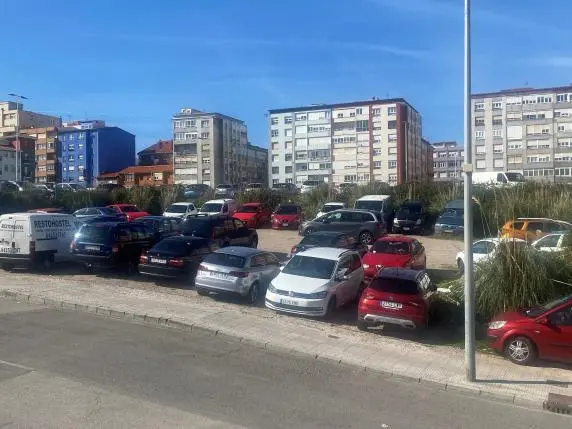 Parcela en la Calle Alta destinada a aparcamiento. / Alerta