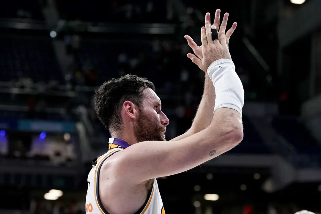 Rudy Fern&aacute;ndez se despide del Real Madrid en el Wizink Center. / EP