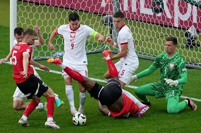Robert Lewandowski durante el Polonia-Austria
- Michael Kappeler/dpa