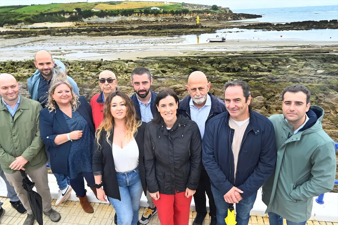 Inauguraci&oacute;n de la restauraci&oacute;n del monumento al Pescador de La Maruca. / A.E.