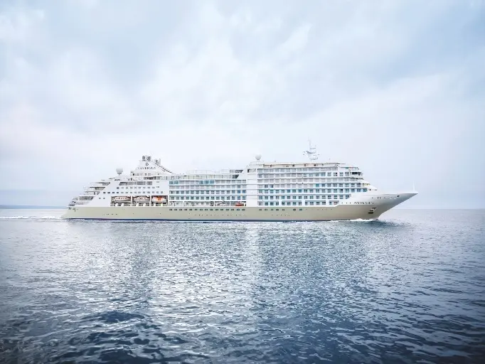 El crucero har&aacute; escala en varios destinos espa&ntilde;oles durante su viaje. / Silversea