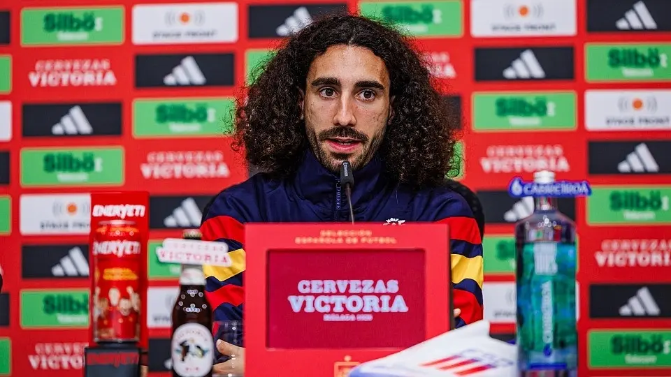 El lateral espa&ntilde;ol Marc Cucurella atiende a los medios en una rueda de prensa durante la Eurocopa 2024. / RFEF