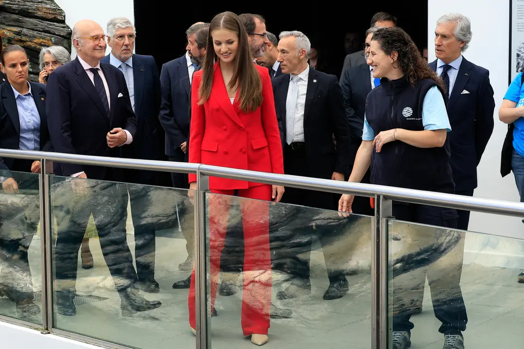 La Princesa Leonor durante su visita al Oceanario. / EP