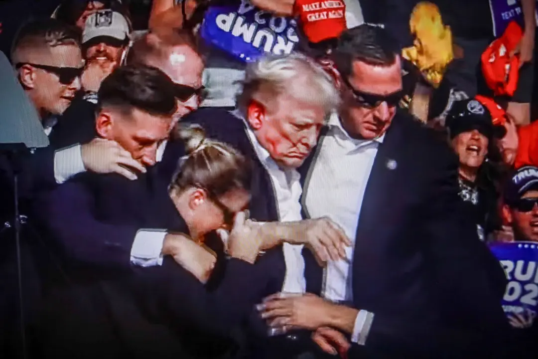 Captura de pantalla del momento del intento de asesinato a Donald Trump. Artem Priakhin / Archivo