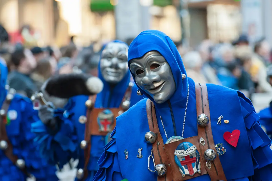 Varias personas de carnaval. / A.E
