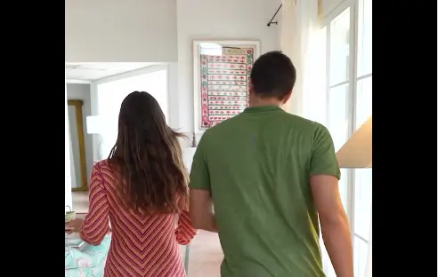 Mar&iacute;a Pombo y Pablo Castellano durante el 'house tour'. / Instagram