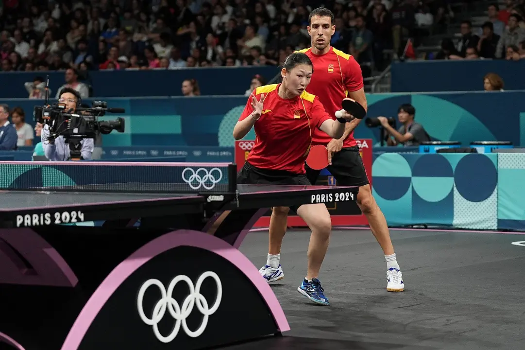 Mar&iacute;a Xiao y &Aacute;lvaro Robles durante el campeonato en Paris. / RFETM