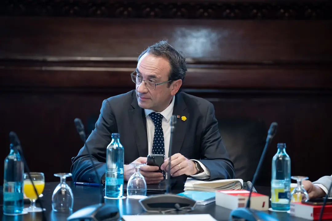 El presidente del Parlament, Josep Rull, durante una reuni&oacute;n de la Mesa del Parlament de Catalu&ntilde;a. David Zorrakino