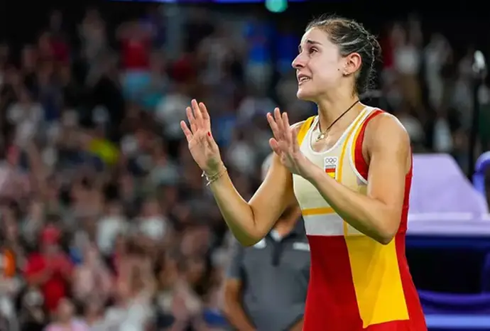 La jugadora espa&ntilde;ola de b&aacute;dminton Carolina Mar&iacute;n, en los Juegos de Par&iacute;s. / Oscar Barroso