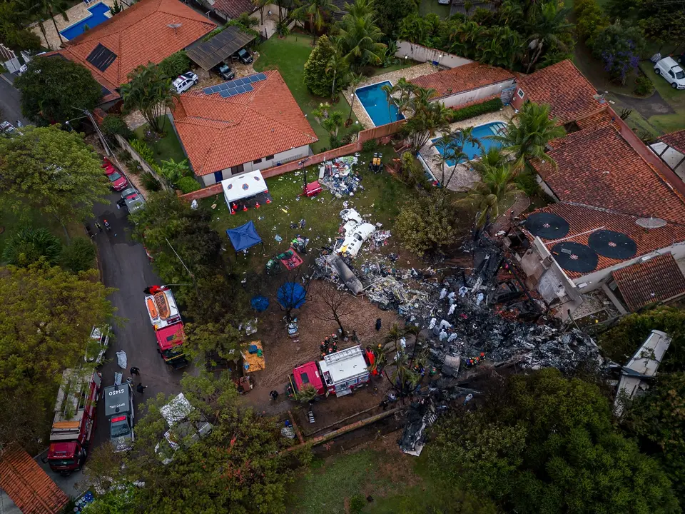 Vista desde el aire del lugar donde se estrell&oacute; el avi&oacute;n en Sao Paulo. Allison Sales