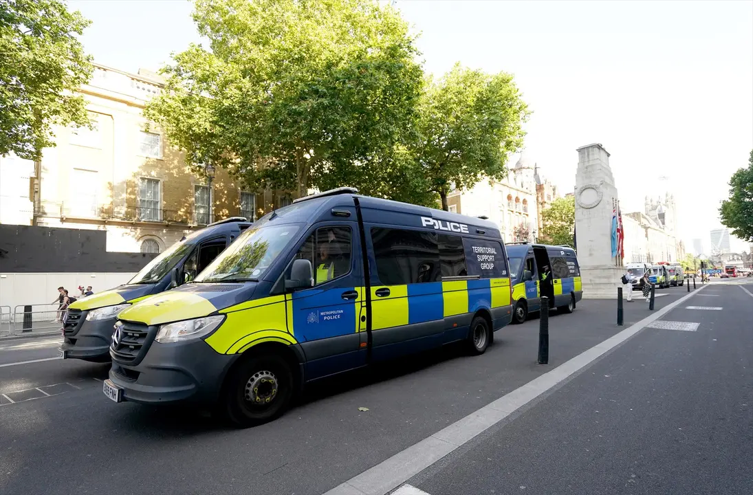 Varios coches de la Polic&iacute;a de Londres. Jordan Pettitt