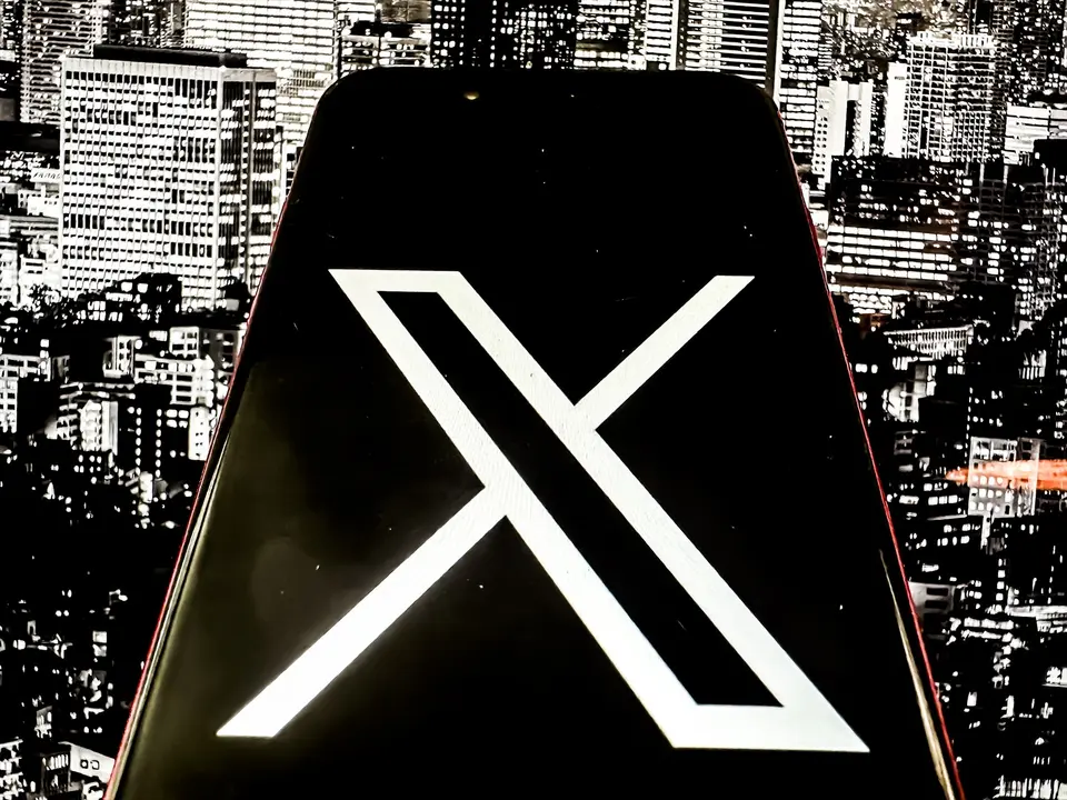 Asiento con el logo de la red social X (antes Twitter). /EP