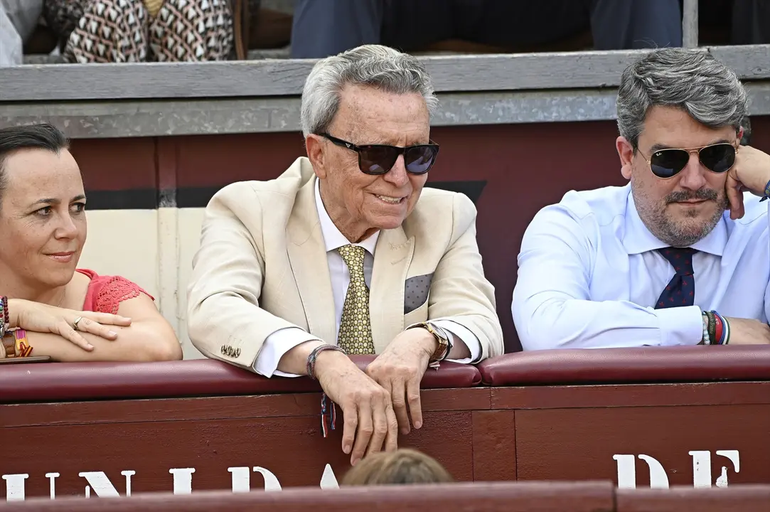 Jos&eacute; Ortega Cano asiste a la corrida de la prensa en la plaza de toros de las Ventas. / Francisco Guerra