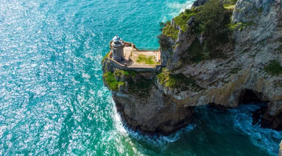 El Faro del Caballo es un gran atractivo tur&iacute;stico. / A.S.